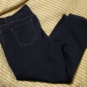🎄Donating soon🎄Plus Size Women's Jeans 24